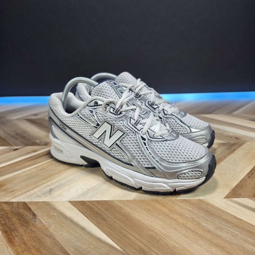 New Balance 740v2 Womens 7.5 Silver Gray Mesh Running Sneakers U740NV2 Retro Y2K